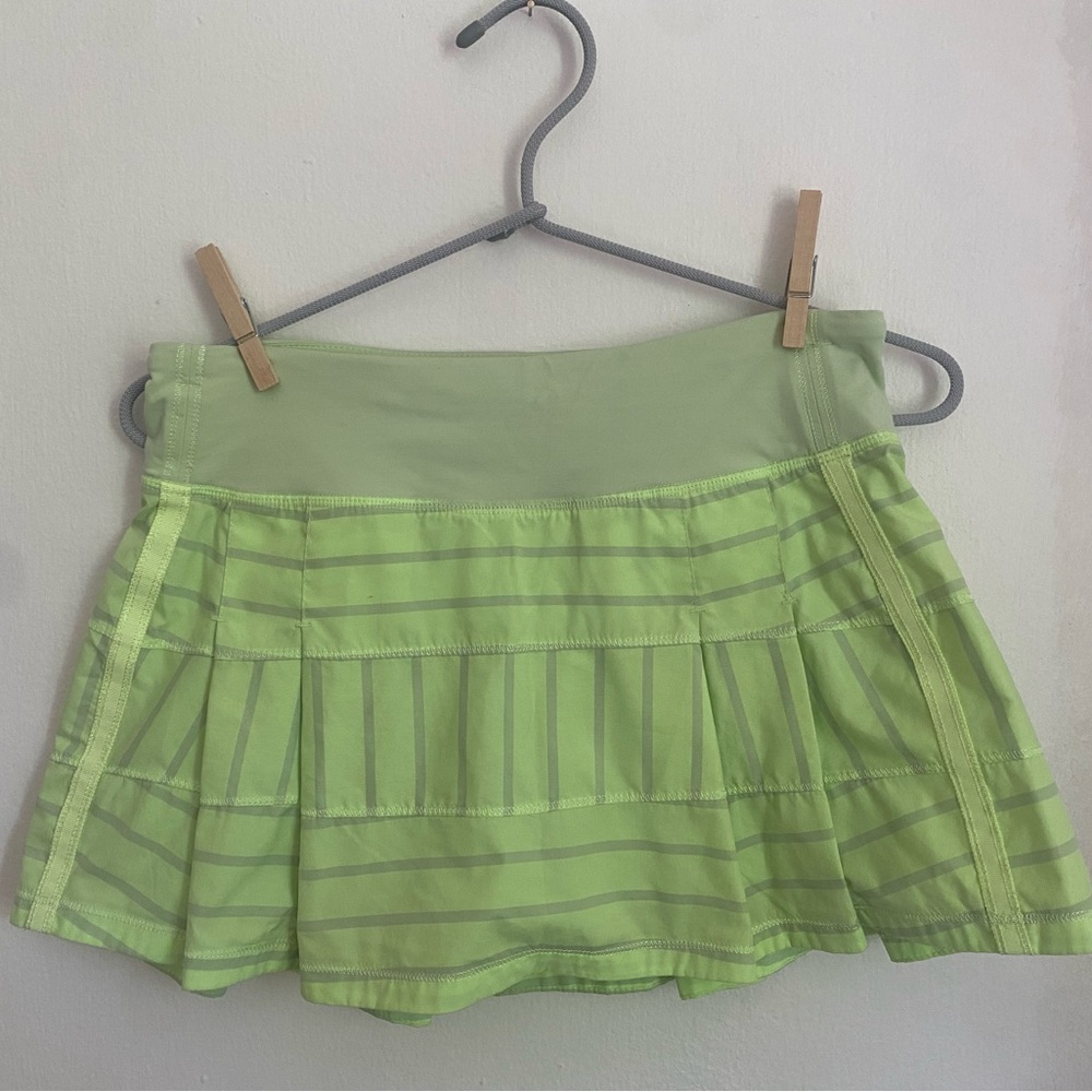 Lululemon Athletica Green Mini Running Skirt/shorts